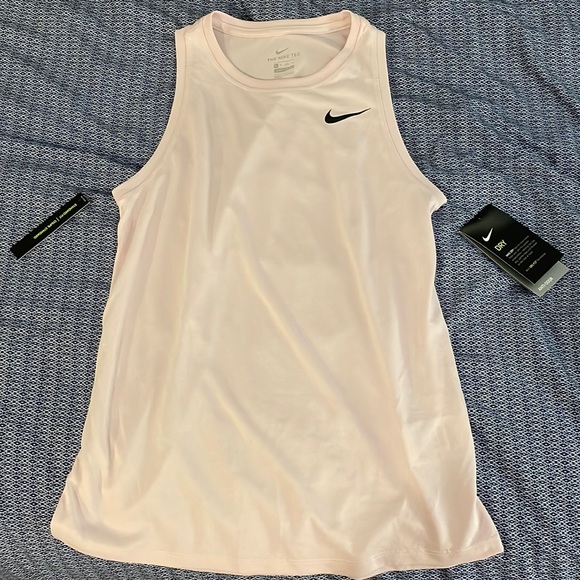 Nike tank top NWT